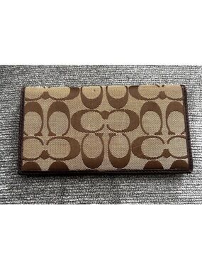 Coach Signature Long Card Case in Brown and Tan